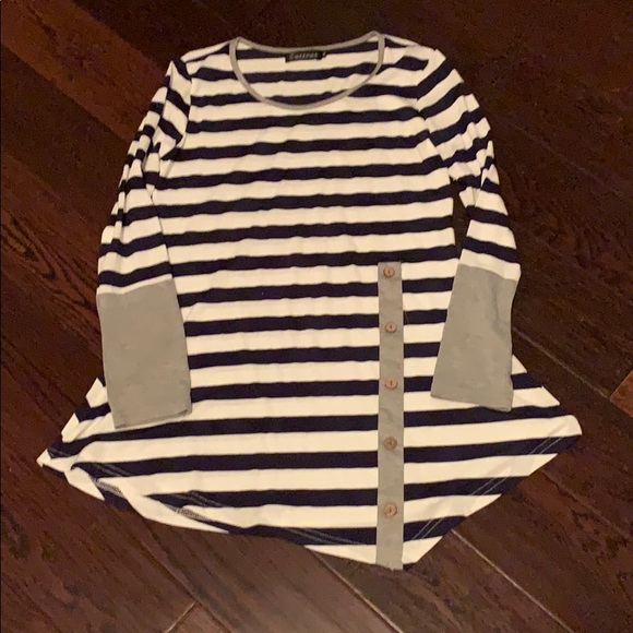 Zattcas Tops - Cute striped tunic with button detail Zattcas Tops - Cute striped tunic with button detail